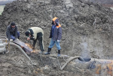 Аварийный ремонт магистрального трубопровода в Зеленограде